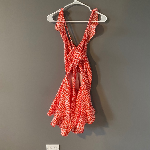 Shein Floral Self-Tie Back Romper - Picture 4 of 6